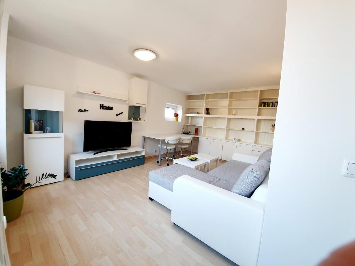 Bossa Nova Castle&Outstanding Home With Garage Ljubljana Exteriör bild