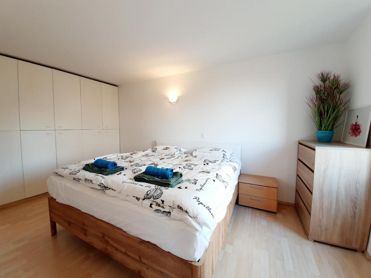 Bossa Nova Castle&Outstanding Home With Garage Ljubljana Exteriör bild